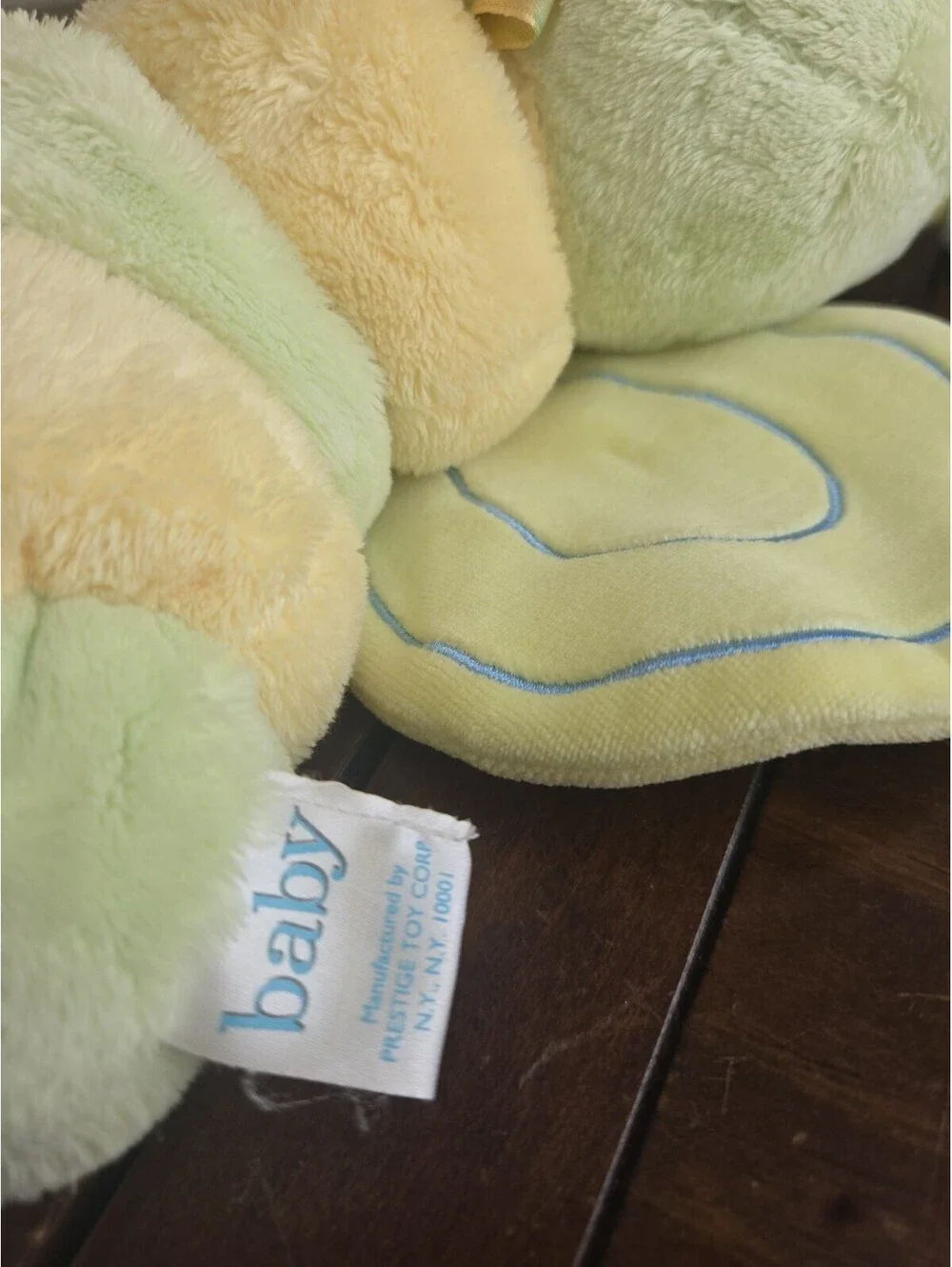 Carter’s Prestige Butterfly Plush Baby Musical Crib Pull Toy Green Yellow Pastel